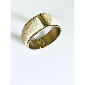 VTG SAC Sarah Coventry Gold Faux Leather Bracelet